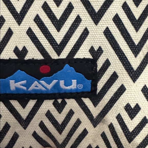 KAVU Bucket Bag - Picture 6 of 6